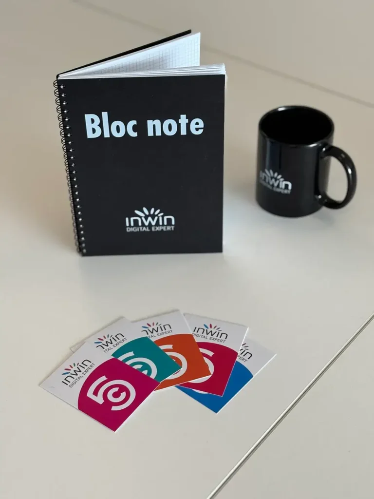 Impression sur mesure de bloc note, tasse et carte de visite